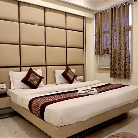 Hotel Klick International At "5 Min Walking " From New Delhi Railway Station Экстерьер фото