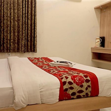 Hotel Klick International At "5 Min Walking " From New Delhi Railway Station Экстерьер фото