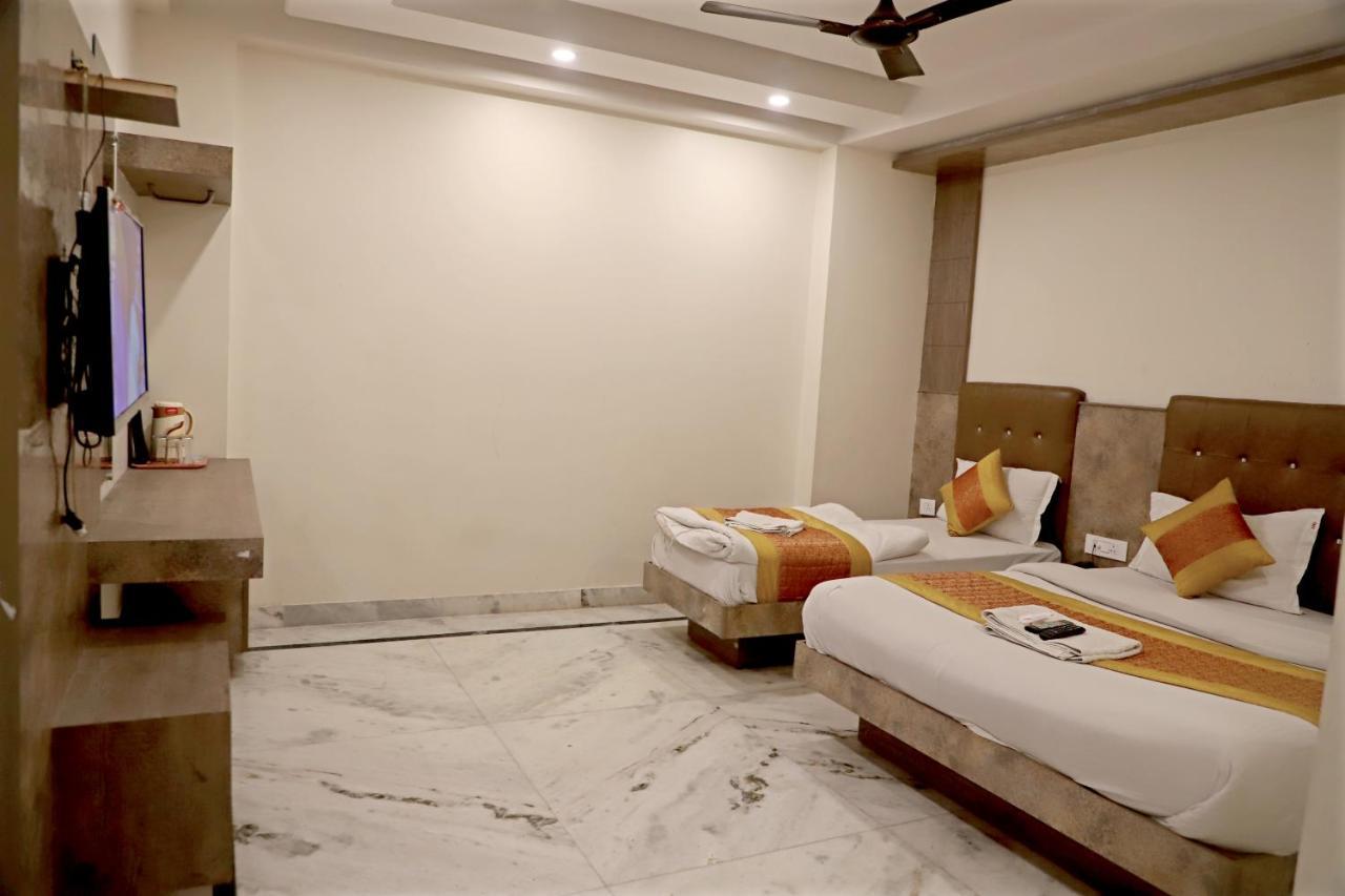 Hotel Klick International At "5 Min Walking " From New Delhi Railway Station Экстерьер фото