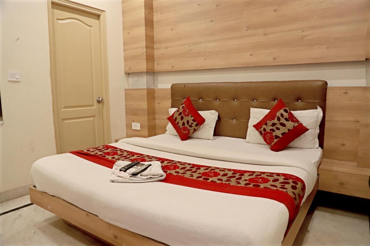 Hotel Klick International At "5 Min Walking " From New Delhi Railway Station Экстерьер фото