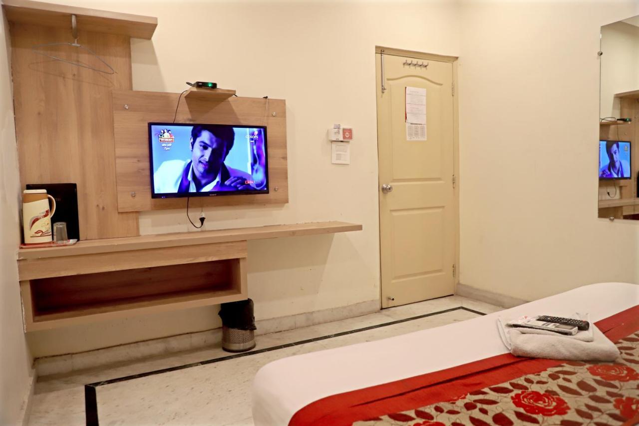 Hotel Klick International At "5 Min Walking " From New Delhi Railway Station Экстерьер фото
