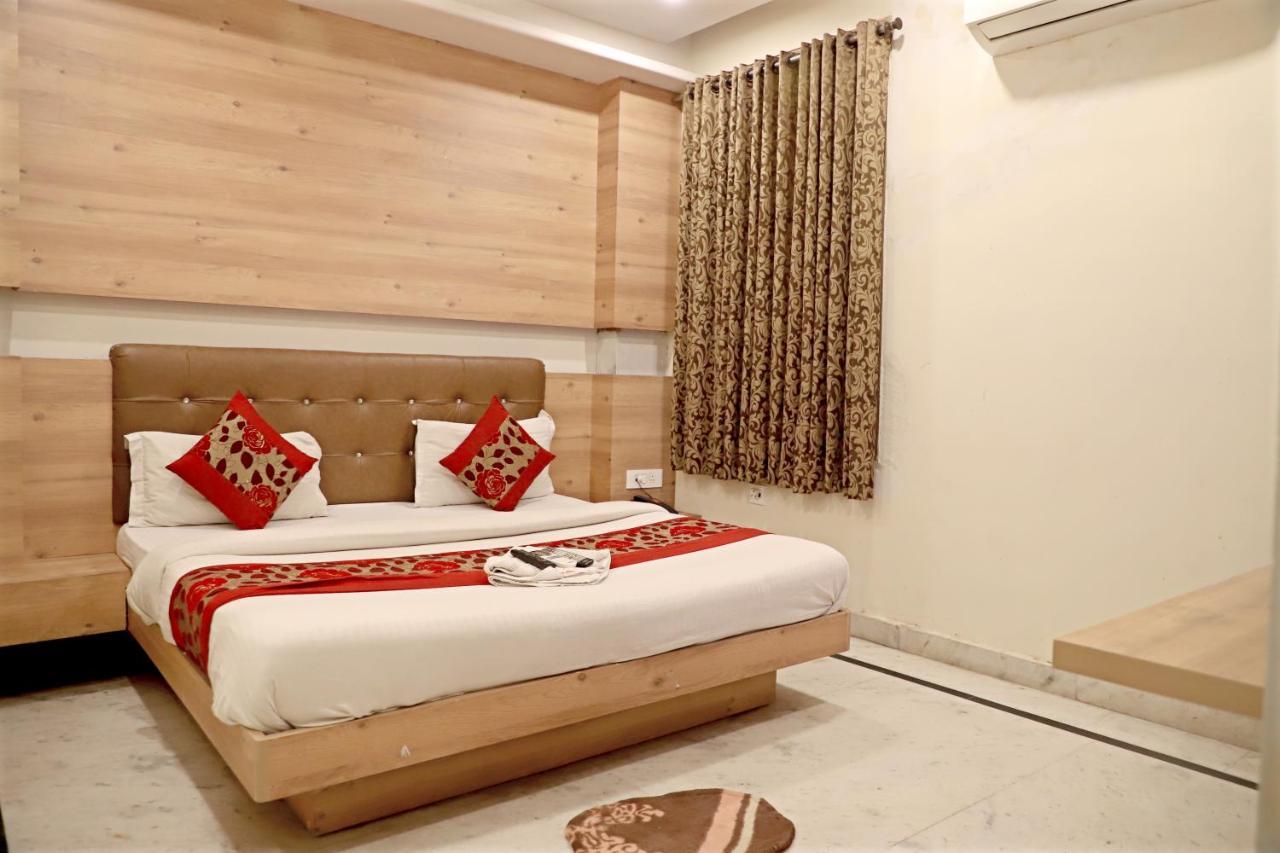 Hotel Klick International At "5 Min Walking " From New Delhi Railway Station Экстерьер фото