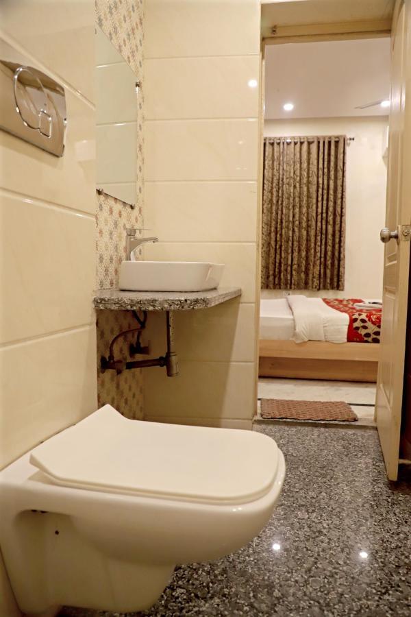 Hotel Klick International At "5 Min Walking " From New Delhi Railway Station Экстерьер фото