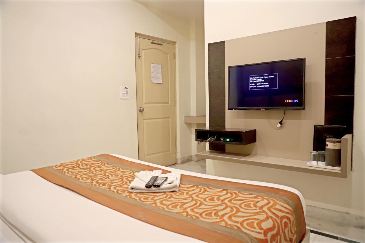 Hotel Klick International At "5 Min Walking " From New Delhi Railway Station Экстерьер фото