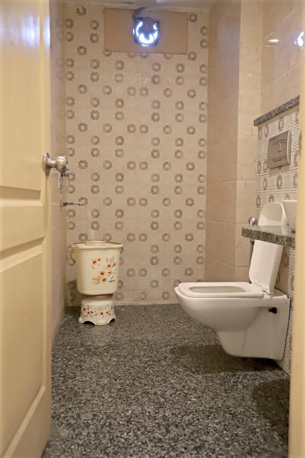 Hotel Klick International At "5 Min Walking " From New Delhi Railway Station Экстерьер фото