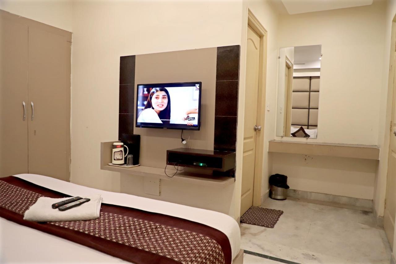 Hotel Klick International At "5 Min Walking " From New Delhi Railway Station Экстерьер фото