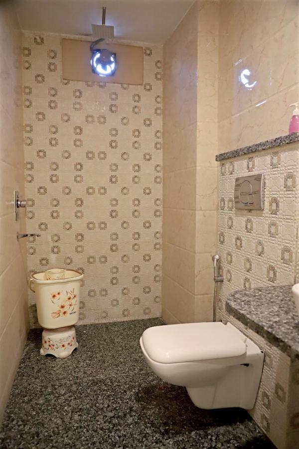 Hotel Klick International At "5 Min Walking " From New Delhi Railway Station Экстерьер фото