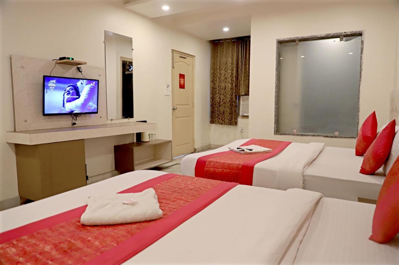 Hotel Klick International At "5 Min Walking " From New Delhi Railway Station Экстерьер фото